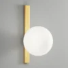 LED Wandleuchte 1-flammig Gold mit Glaskugel Opalweiß, Höhe 28cm