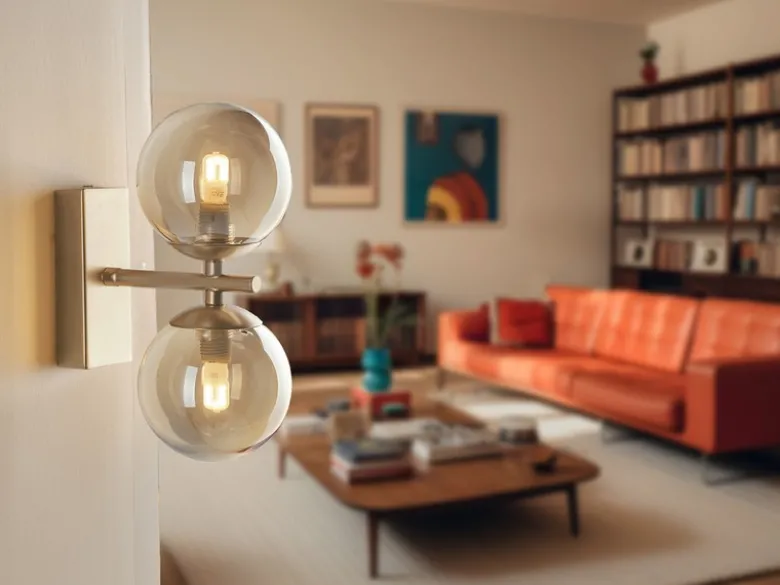 LED Wandleuchte in Gold mit Glaskugeln in Bernstein, Höhe 34cm