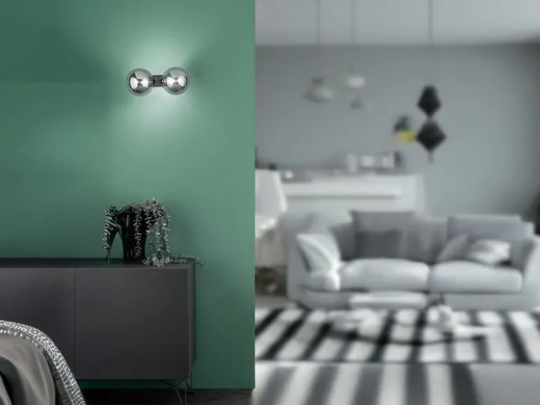 LED Wandleuchte in Schwarz mit Glaskugeln Rauchglas, Höhe 34cm