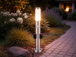 LED Wegeleuchte mit Bewegungsmelder & Steckdosen in Silber, H 60cm