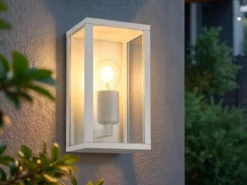 Moderne LED Außenwandleuchte in Weiß mit Glas, Höhe 26cm