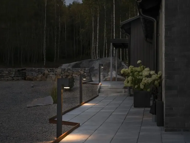 Moderne LED Pollerleuchte aus Aluminium, Höhe 100cm, Schwarz