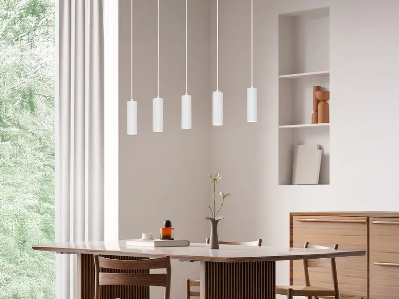 Moderne Pendelleuchte SOKA 5-flammig aus Metall Weiß, Breite 85cm