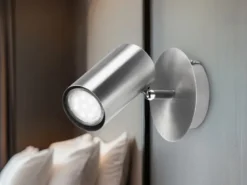 Moderner Wandstrahler FAINAS Silber, Spot schwenkbar mit GU10 LED, Breite 11cm