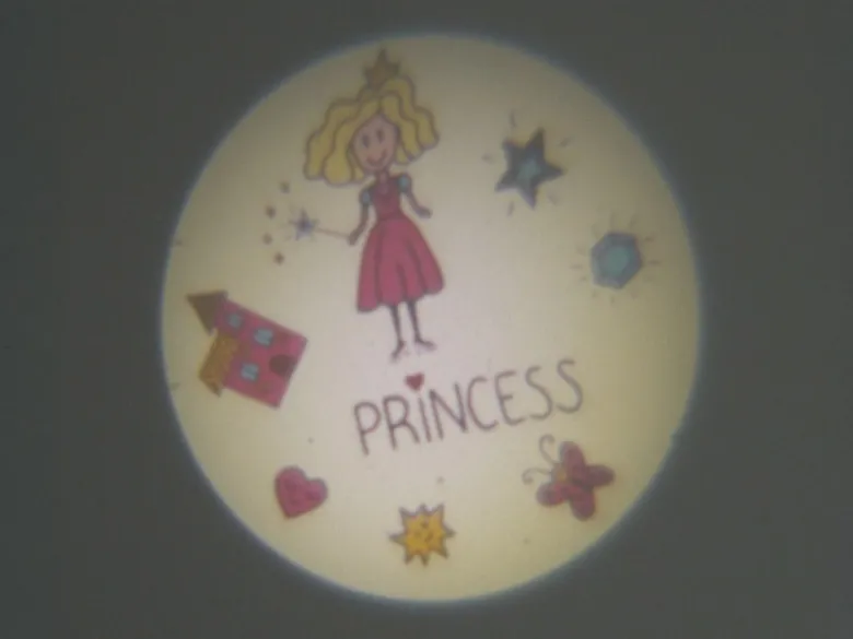 Nachtlicht PRINZESSIN (1 Motiv) Projektor für die Kinderzimmer Steckdose H: 7cm