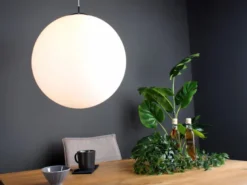 Pendelleuchte CITY einflammig Glaskugel Opalweiß, Ø 35cm