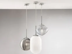 Pendelleuchte GREENWICH einflammig Relief Milchglas Lampenschirm, Ø 23cm