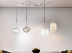 Pendelleuchte GREENWICH mit 4 Relief Glas Lampenschirmen, Abhängung bis 250cm