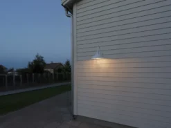 Retro LED Außenwandleuchte Höhe 42,5cm aus Stahl Weiß und Klarglas