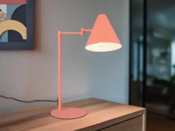 Retro LED Schreibtischleuchte mit Schwenkarm aus Metall Apricot, Höhe 50,5cm