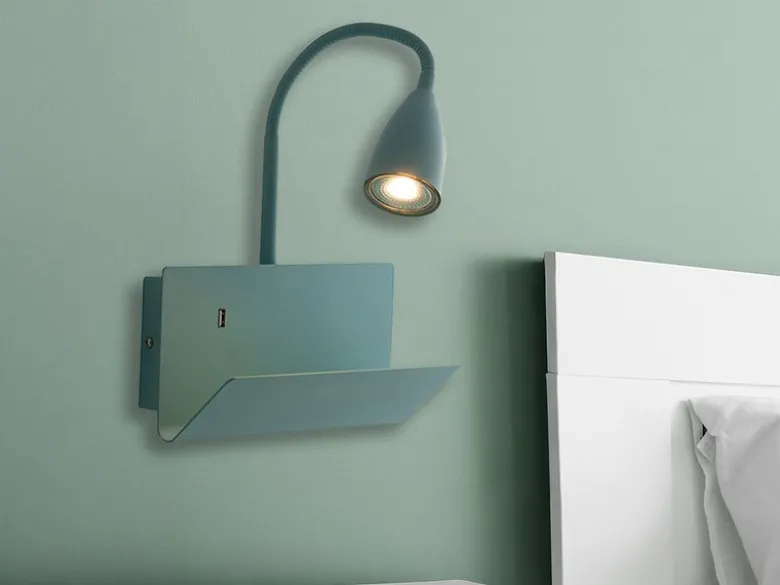 Schwanenhals Leselampe GULP Grün mit Ablage & USB-Ladefunktion, B. 23cm