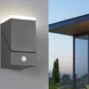 Schwenkbare LED Außenwandleuchte AVON mit Bewegungsmelder, H: 16cm