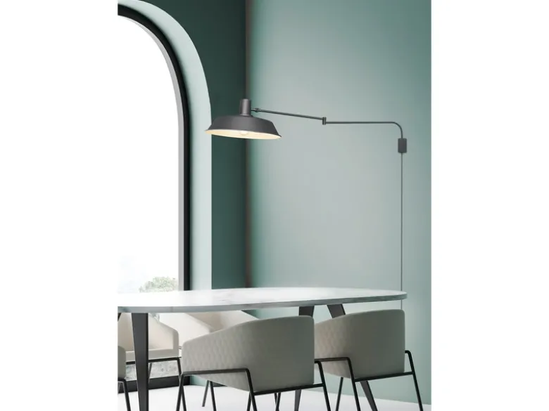 Schwenkbare Wandlampe BOLDER mit Metallschirm Schwarz, Schnurschalter & Stecker