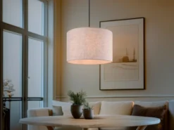 Skandinavische LED Pendelleuchte mit beigem Stoffschirm und Naturholz, Ø 35cm