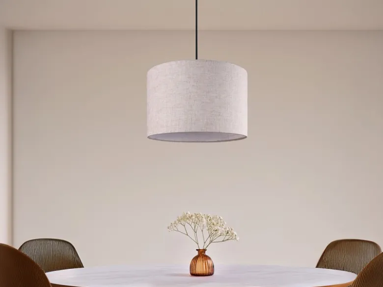 Skandinavische LED Pendelleuchte mit beigem Stoffschirm und Naturholz, Ø 35cm