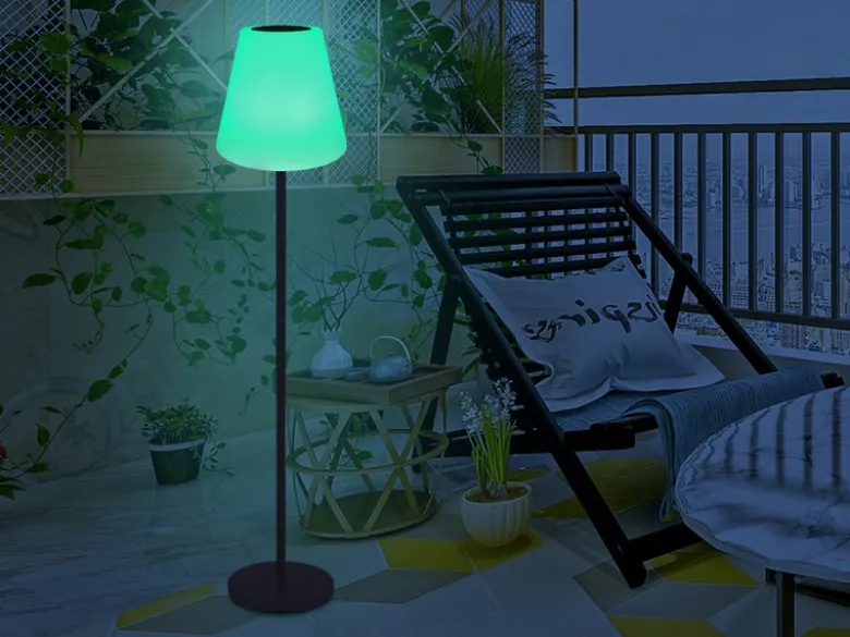 Solar & Akku Stehlampe mit Fernbedienung, auch per USB ladbar, Höhe 150cm