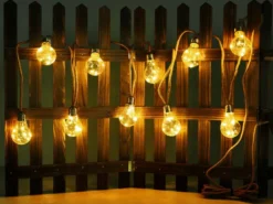 Solarbetriebene LED Outdoor Lichterkette mit 10 Glühbirnen, Länge 5,7 Meter