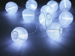 Solarbetriebene LED Outdoor Lichterkette mit 10 weißen Lampions, Länge 3 Meter