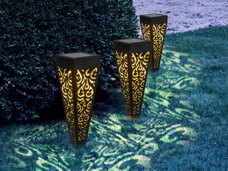 Solarlampen 3er Set mit Erdspieß, Dekostanzungen Schwarz Gold, H.33cm