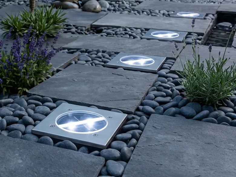 Solar LED Bodeneinbaustrahler 4er SET für Außen, Edelstahl 4-eckig 10x10cm, IP67
