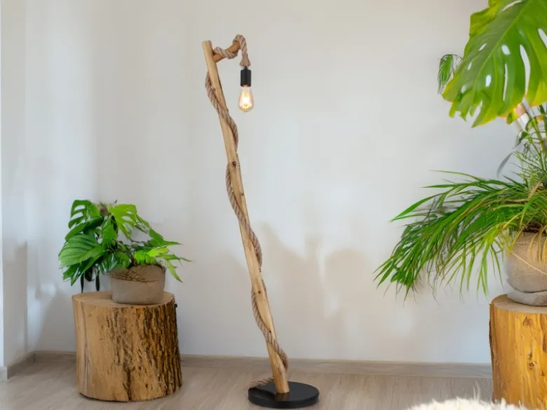Stehleuchte ULLEU mit Hanfseil und Holzstab, Höhe 150cm