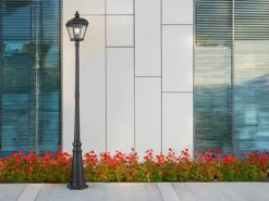 Straßenlaterne BAYVIEW im Landhausstil Aluminium Schwarz, Höhe 216cm