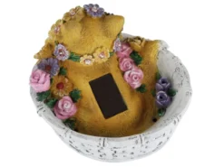 Verspielte LED Deko Solarleuchte Katze und Blumen im Korb, Höhe 15cm