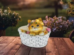 Verspielte LED Deko Solarleuchte Katze und Blumen im Korb, Höhe 15cm