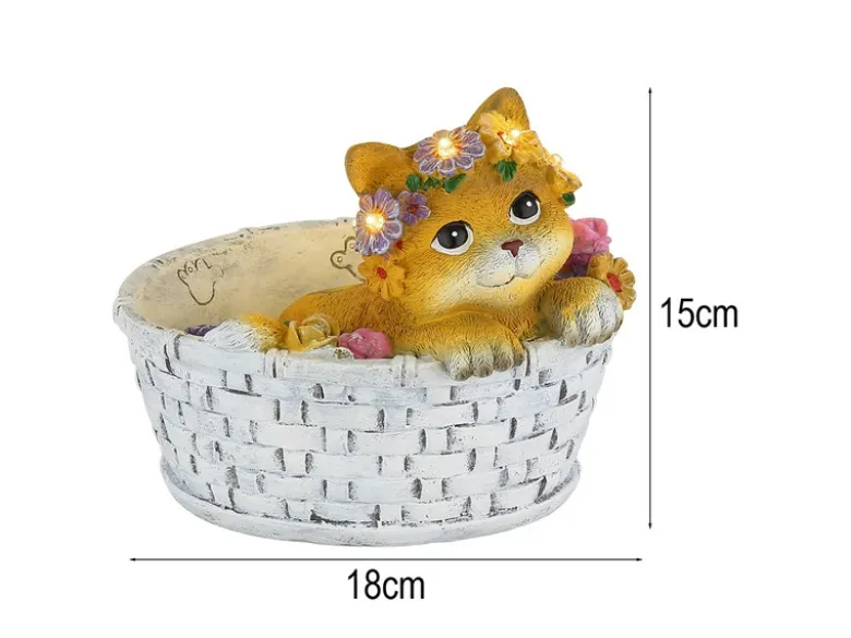 Verspielte LED Deko Solarleuchte Katze und Blumen im Korb, Höhe 15cm