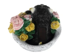 Verspielte LED Deko Solarleuchte Hund und Blumen im Korb, Höhe 13,5cm