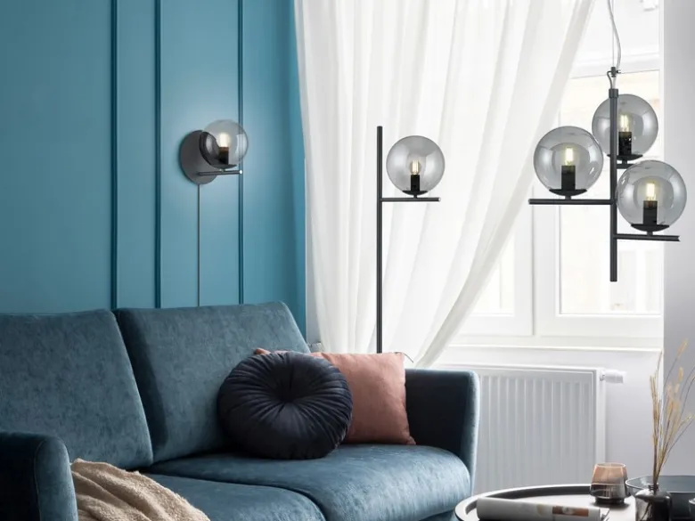 Wandlampe PURE mit Schalter, Kabel und Stecker & Rauchglas Kugel, Höhe 21cm