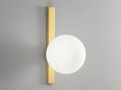 Wandleuchte ENOIRE 1-flammig Gold mit Glaskugel Opalweiß, Höhe 28cm