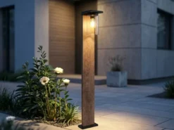 Wegeleuchte ARDILA aus Aluminium Holzoptik mit E27 Glasschirm, Höhe 100cm