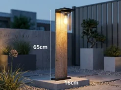 Wegeleuchte aus Aluminium Holzoptik mit E27 LED & Glasschirm, Höhe 65cm