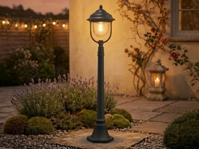 Wegeleuchte PARMA Gartenlaterne im Landhausstil, Schwarz Höhe 118cm