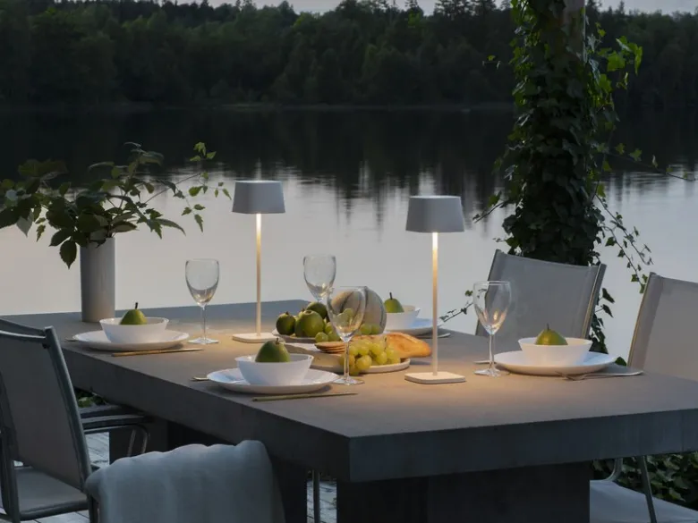 Wiederaufladbare LED Outdoor Akku Tischleuchte CAPRI dimmbar in Weiß, Höhe 36cm